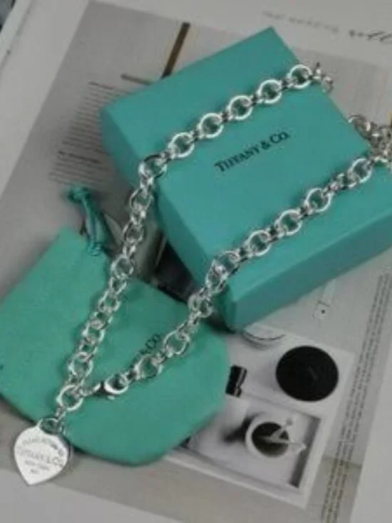 Tiffany & Co. Heart Tag Chain Link Necklace - Picture 5 of 5
